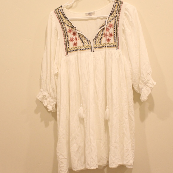 JODIFL Dresses & Skirts - JODIFL White Embroidered Dress with Tassles